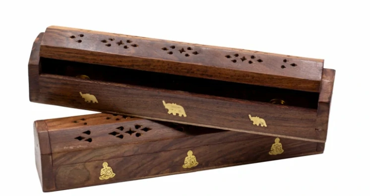 Sattva Dřevěný box stojan na vonnou tyčinku Buddha